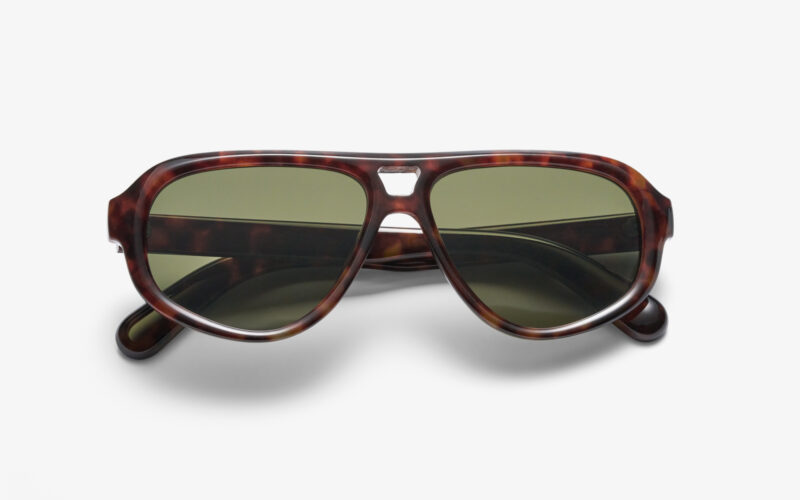 Vista frontal anteojos Sleek - Lentes de sol moda tortoise